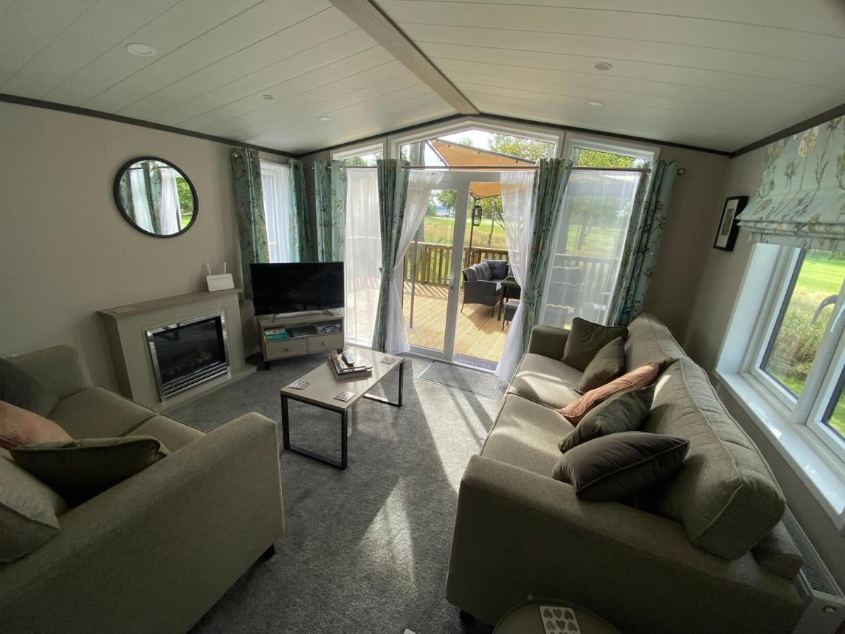 Teviotdale Lodge At Lilliardsedge Holiday Park Jedburgh Eksteriør billede